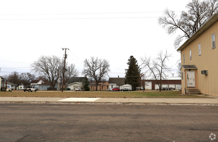 117-129 Main St W, Silver Lake, MN for sale - Primary Photo - Image 1 of 1