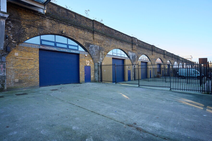 Raymouth Rd, Londres à louer - Photo du bâtiment - Image 3 de 4