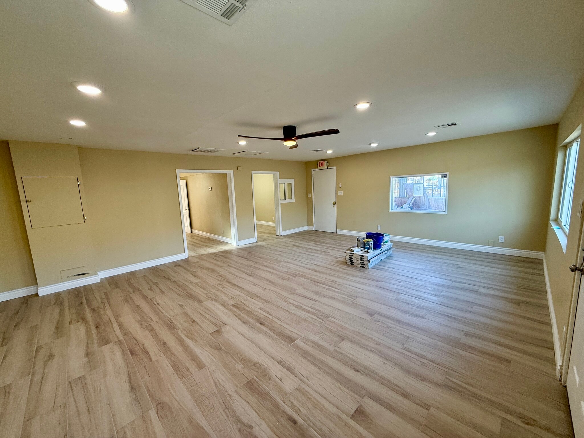2039 W Bonanza Rd, Las Vegas, NV à louer Photo intérieure- Image 1 de 8