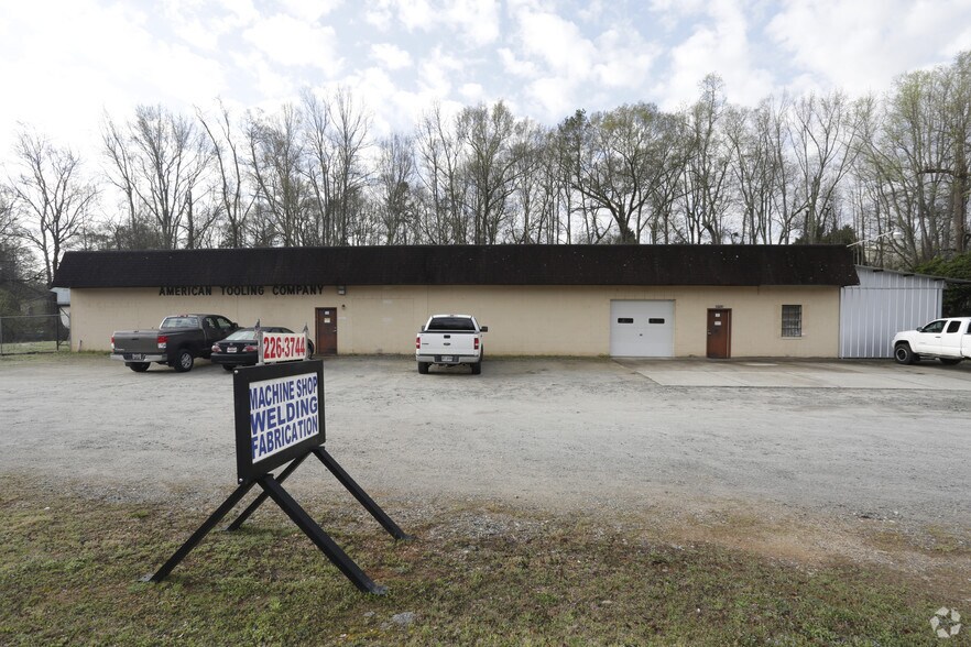 3911 Sc-24 Hwy, Anderson, SC à vendre - Photo du bâtiment - Image 2 de 11