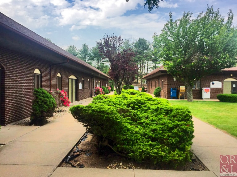 160 West St, Cromwell, CT for lease - Building Photo - Image 3 of 6
