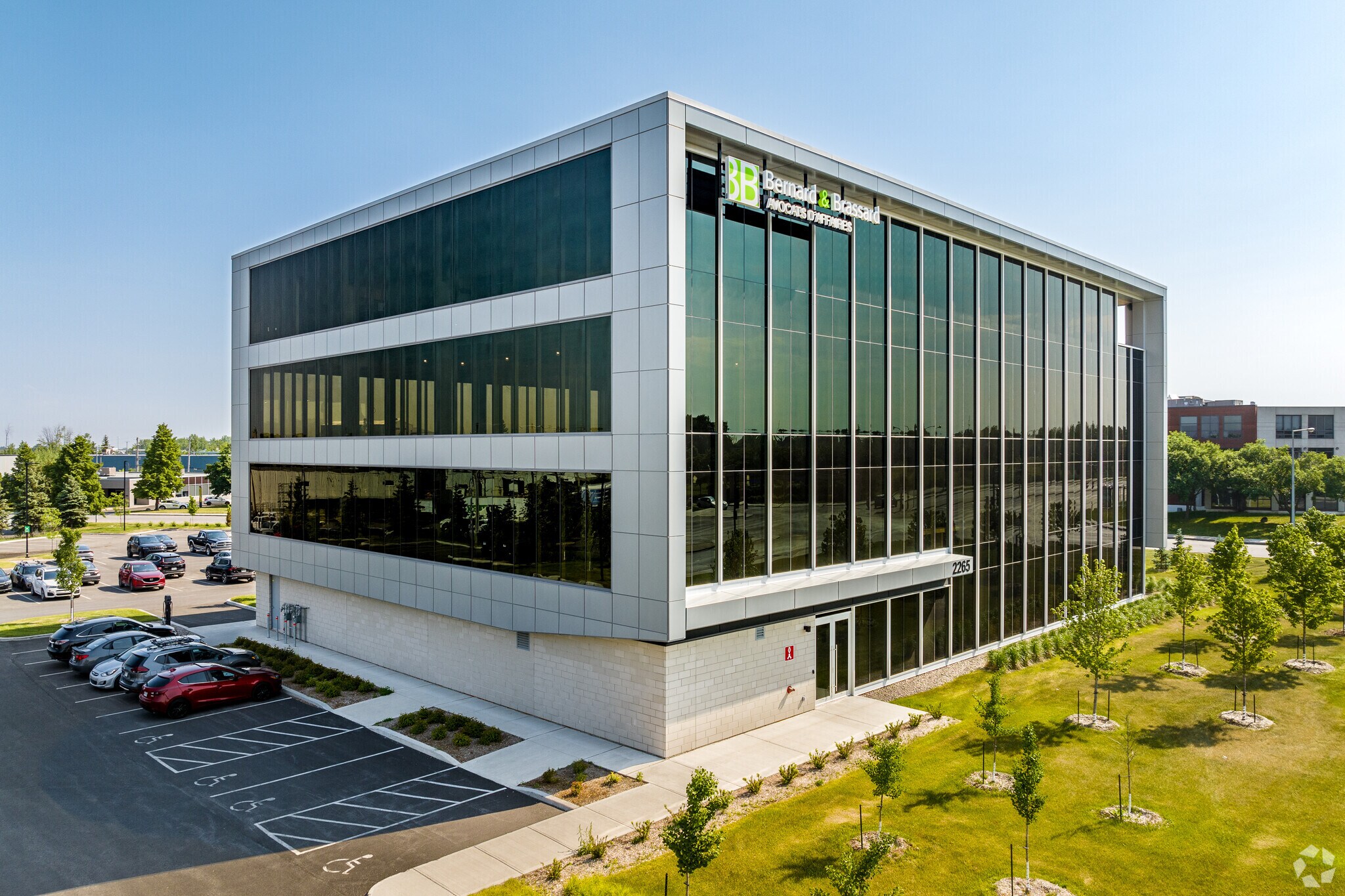 2265 Boul Fernand-Lafontaine, Longueuil, QC for lease Building Photo- Image 1 of 10