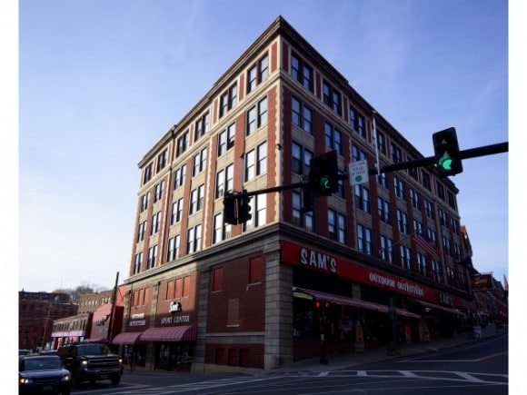 74 Main St, Brattleboro, VT for lease - Primary Photo - Image 1 of 14