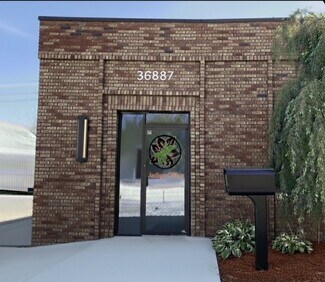 Plus de détails pour 36887 Schoolcraft Rd, Livonia, MI - Coworking à louer