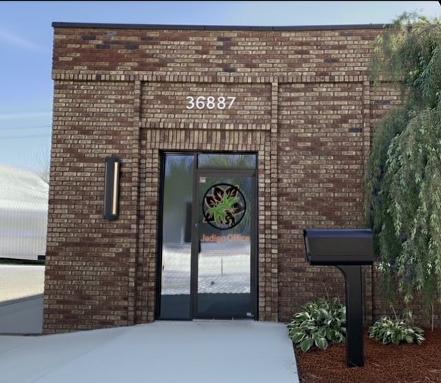 36887 Schoolcraft Rd, Livonia, MI for lease Interior Photo- Image 1 of 31