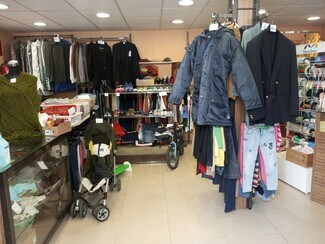 Plus de détails pour Multi-résidentiel à vendre