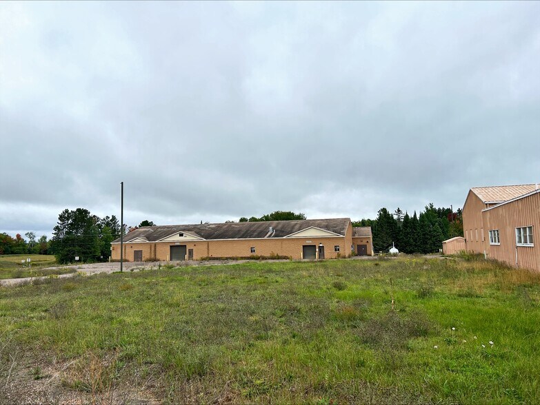 N5705 Ojibway Rd, Marenisco, MI à vendre - Photo du bâtiment - Image 2 de 11