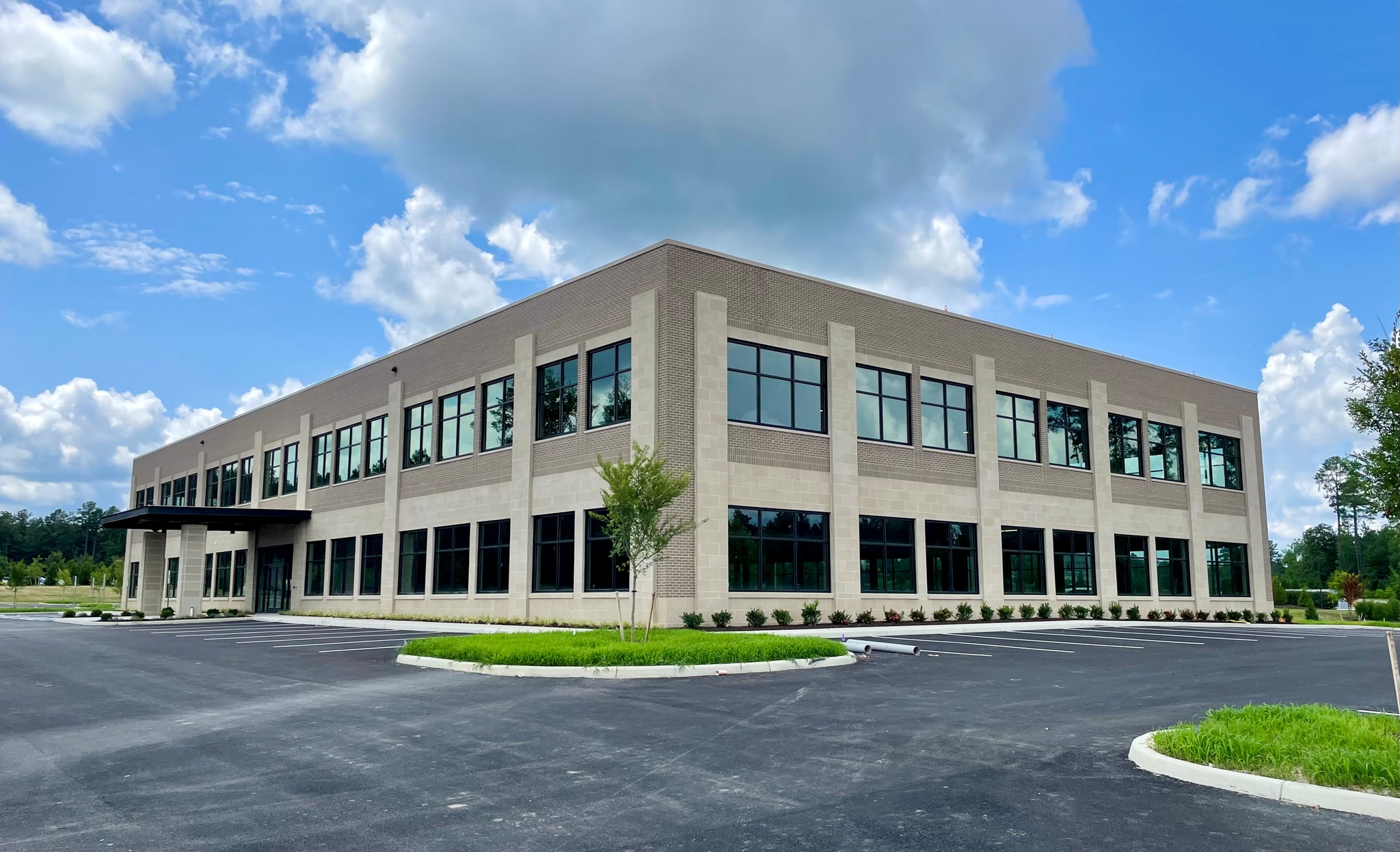 1600 Wilkes Ridge Dr, Henrico, VA à louer Photo principale- Image 1 de 2