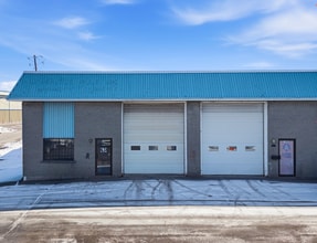 1300-1314 Av Laplace, Laval, QC for lease Interior Photo- Image 2 of 3