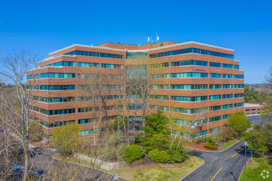 35 Village Rd, Middleton, MA for lease - Building Photo - Image 3 of 11