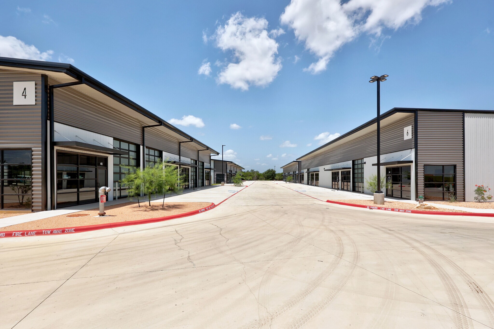 355 Cross Creek Rd, Georgetown, TX à louer Photo du bâtiment- Image 1 de 17