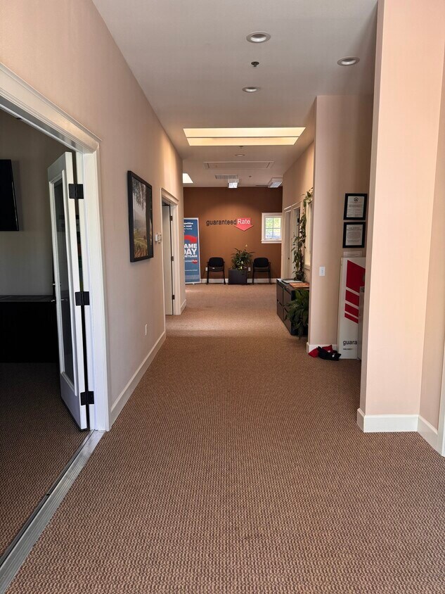585 1st St W, Sonoma, CA for lease Interior Photo- Image 1 of 13
