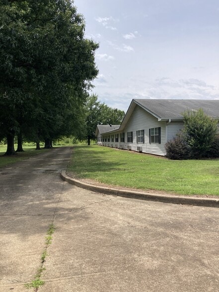 835 S Woods St, West Memphis, AR for sale - Building Photo - Image 2 of 3