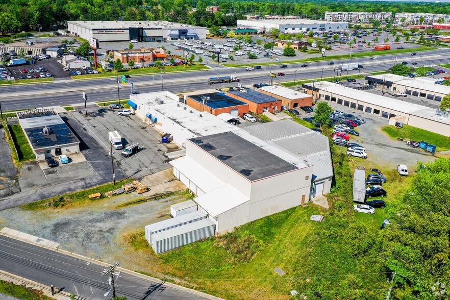 6157 E Independence Blvd, Charlotte, NC for sale - Aerial - Image 2 of 2