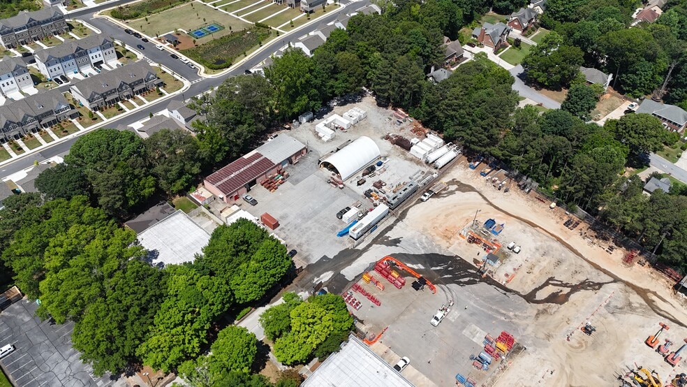 1863 Parker Ct, Stone Mountain, GA for lease - Building Photo - Image 3 of 5