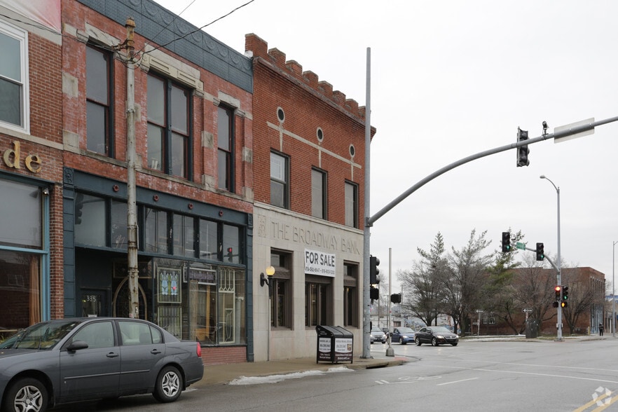 2045 Broadway Blvd, Kansas City, MO for sale - Building Photo - Image 3 of 9