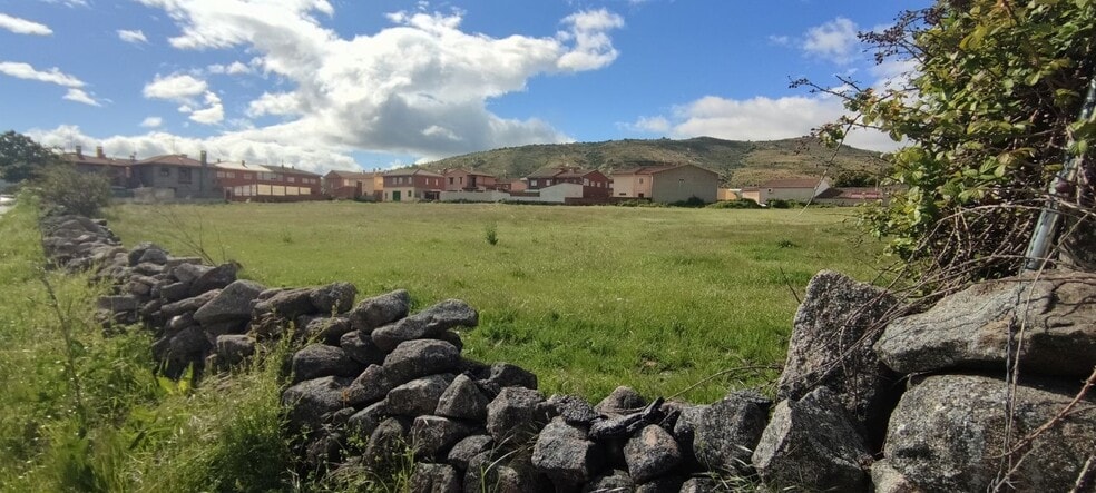 Camino Molino, 12, Ávila, Ávila for sale - Building Photo - Image 2 of 6