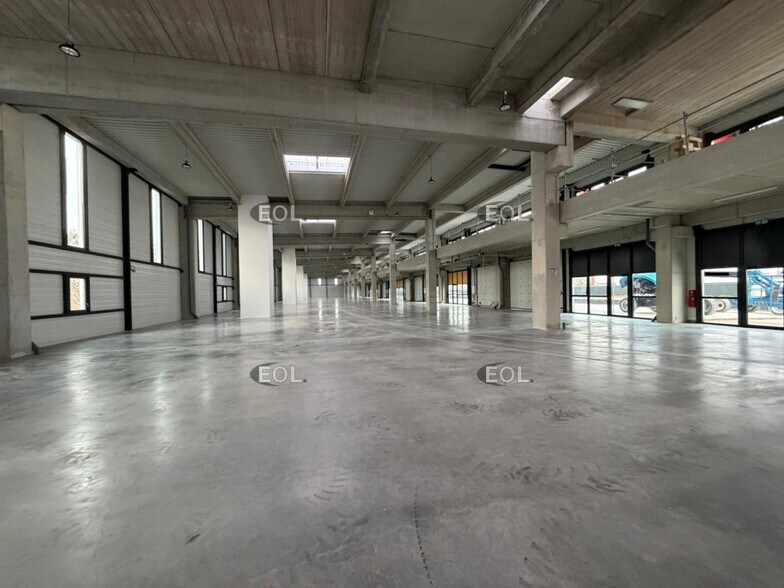 Flex dans Bobigny à louer - Photo du bâtiment - Image 2 de 4
