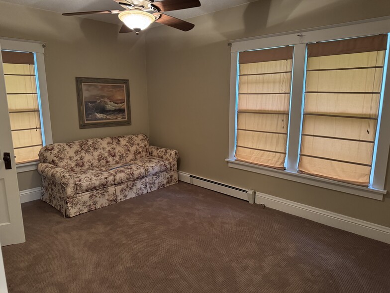 406 Cleveland St, Farmersville, IL à vendre - Photo du bâtiment - Image 3 de 10