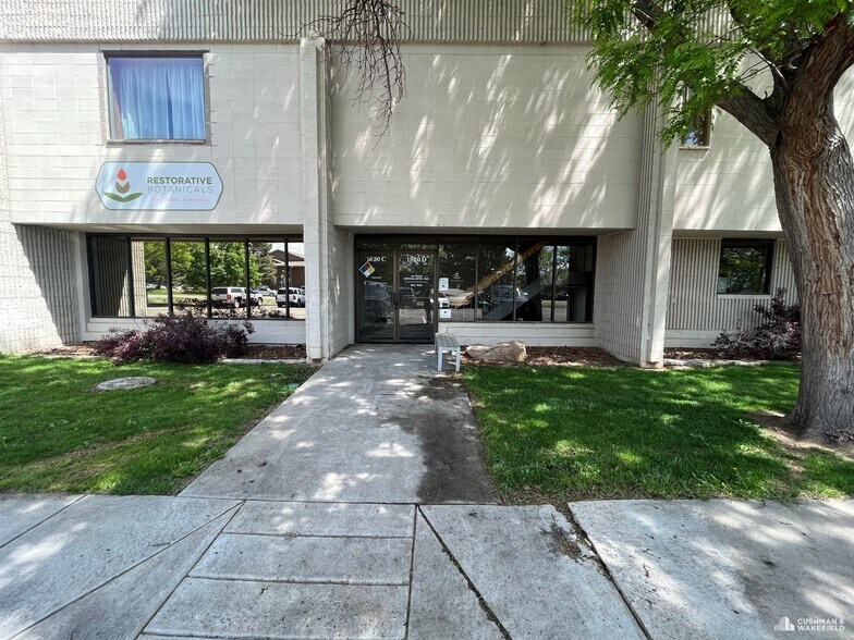 1820 Industrial Cir, Longmont, CO à louer - Photo du bâtiment - Image 3 de 3