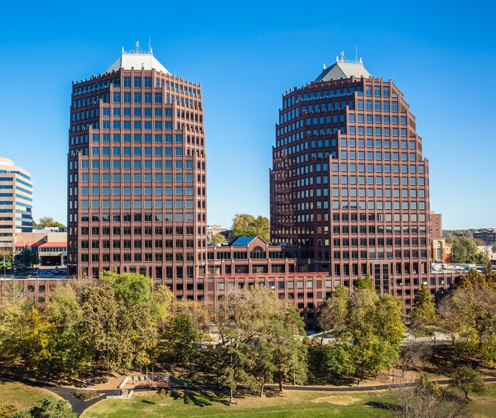 4520 Main St, Kansas City, MO à louer - Photo du bâtiment - Image 1 de 8