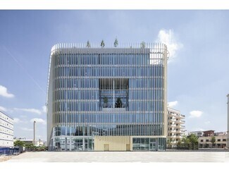 Plus de détails pour 27 Rue De Clichy, Saint-Ouen-sur-Seine - Bureau à louer