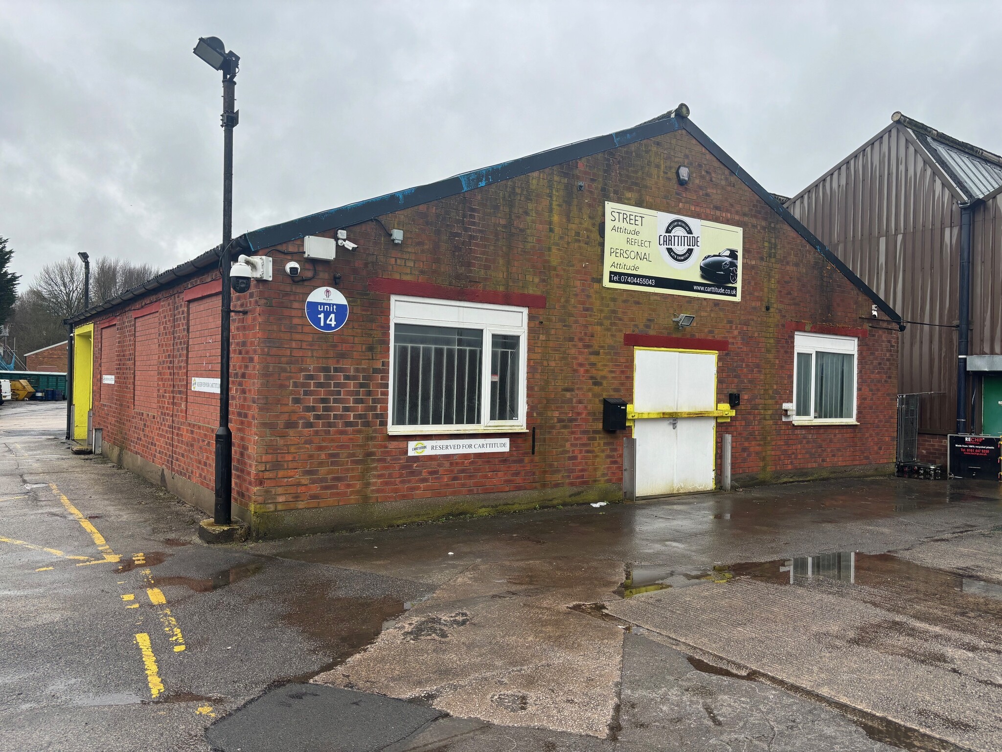 Vale Park Way, Manchester for lease Primary Photo- Image 1 of 10