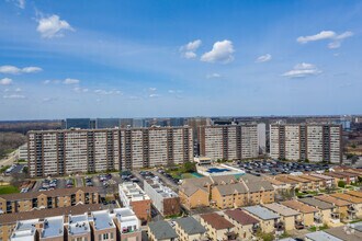 5441 N East River Rd, Chicago, IL - Aerial map view - Image1