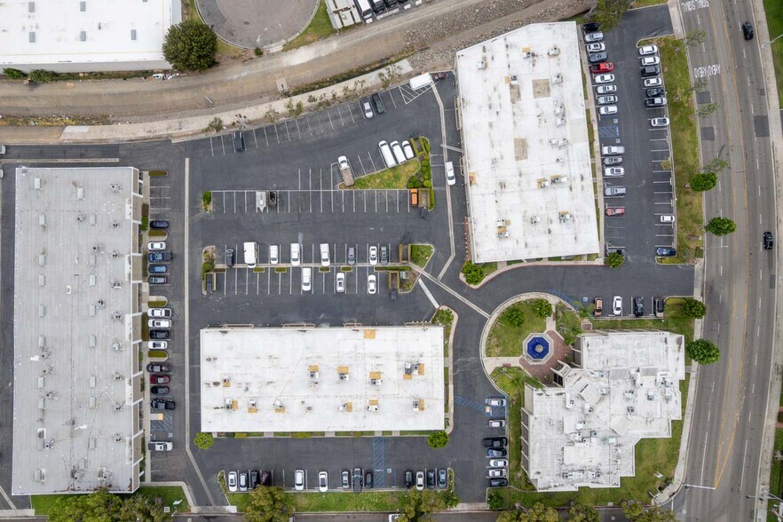 1717-1745 W Orangewood Ave, Orange, CA for sale - Building Photo - Image 3 of 37