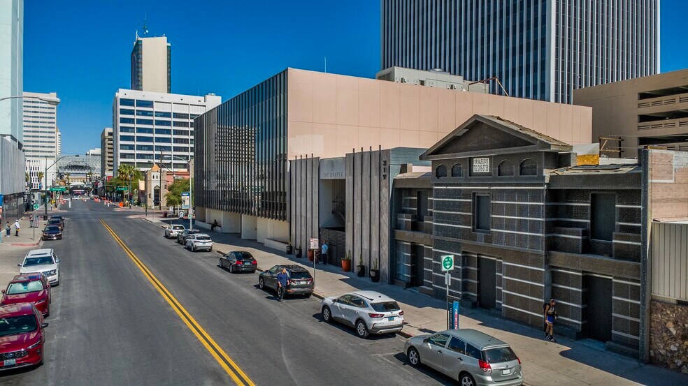 325 S 3rd St, Las Vegas, NV à vendre - Photo du bâtiment - Image 3 de 4