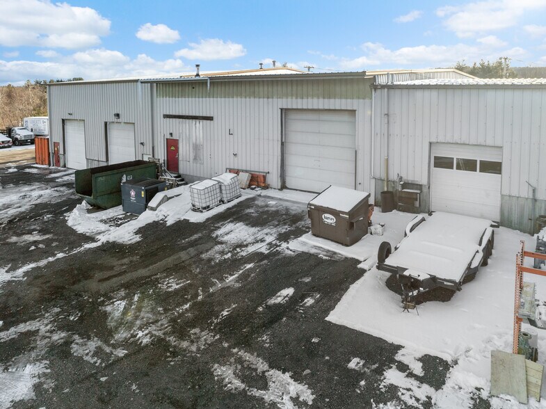 29 Legate Hill Rd, Sterling, MA à vendre - Photo du bâtiment - Image 2 de 7