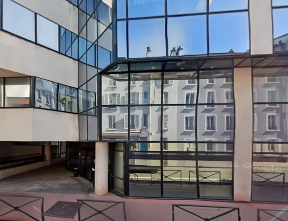 Office in Levallois-Perret for lease Building Photo- Image 1 of 8