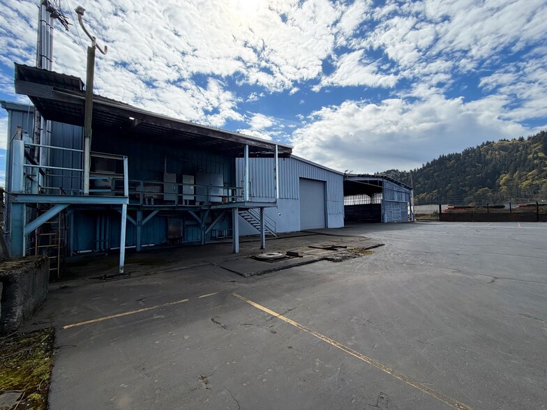 4827 NW Front Ave, Portland, OR for lease - Building Photo - Image 2 of 7