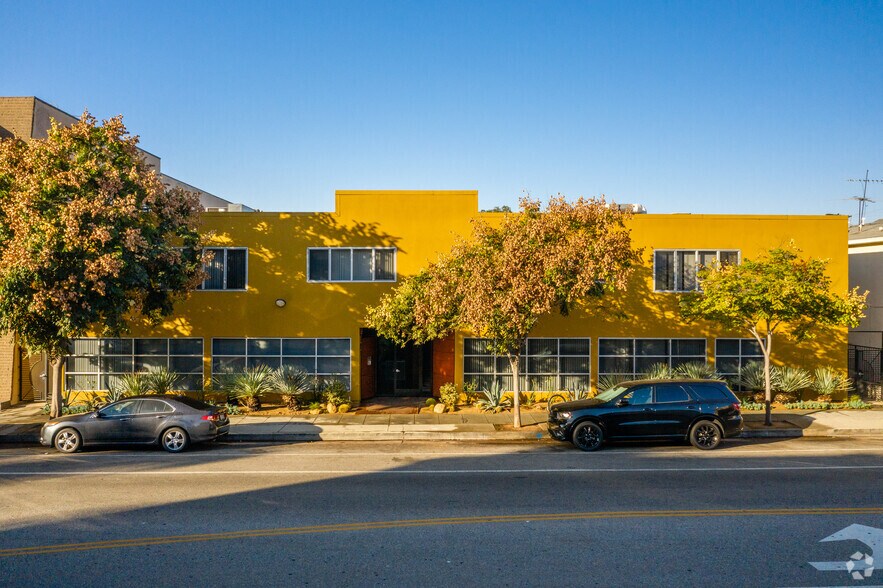 3611 Motor Ave, Los Angeles, CA à louer - Photo du bâtiment - Image 3 de 4