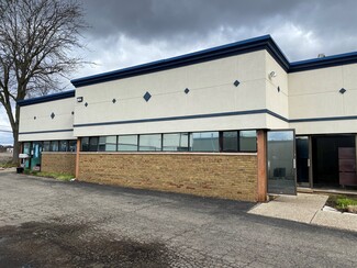 Plus de détails pour 24269-24293 Indoplex Cir, Farmington Hills, MI - Industriel à louer