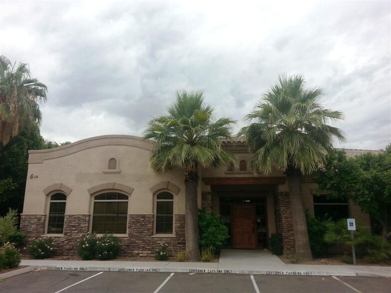 2152 S Vineyard Ave, Mesa, AZ à louer - Photo du bâtiment - Image 3 de 14