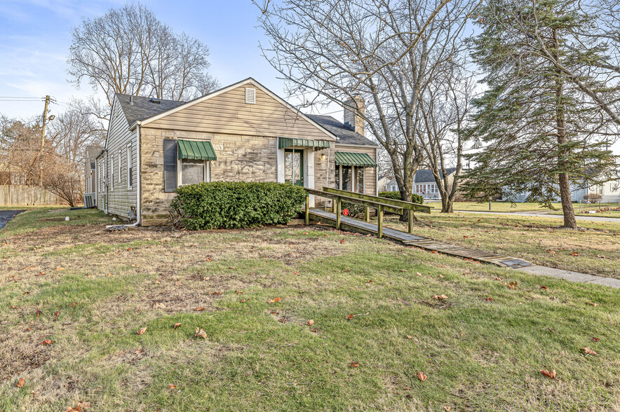 1101 N Shadeland Ave, Indianapolis, IN for sale - Building Photo - Image 2 of 31