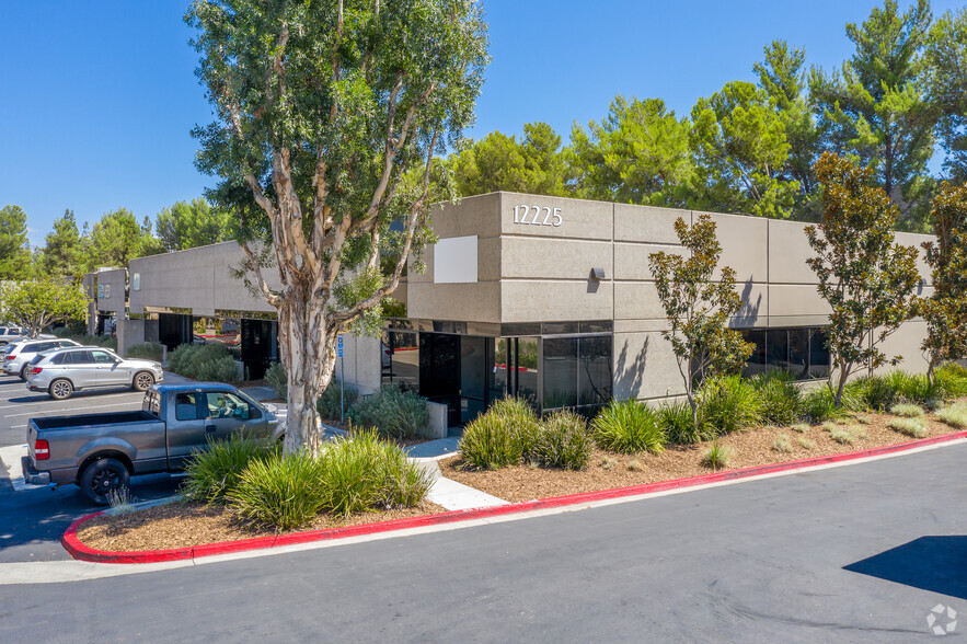 12225 World Trade Dr, San Diego, CA for lease - Primary Photo - Image 1 of 5