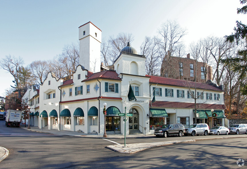 7 Pondfield Rd, Bronxville, NY à louer - Photo principale - Image 1 de 7