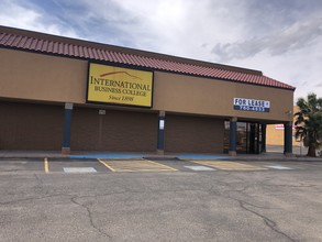 1155 N Zaragosa Rd, El Paso, TX for lease Building Photo- Image 2 of 5