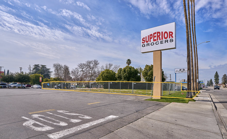 1115 Union Ave, Bakersfield, CA for lease - Building Photo - Image 2 of 5