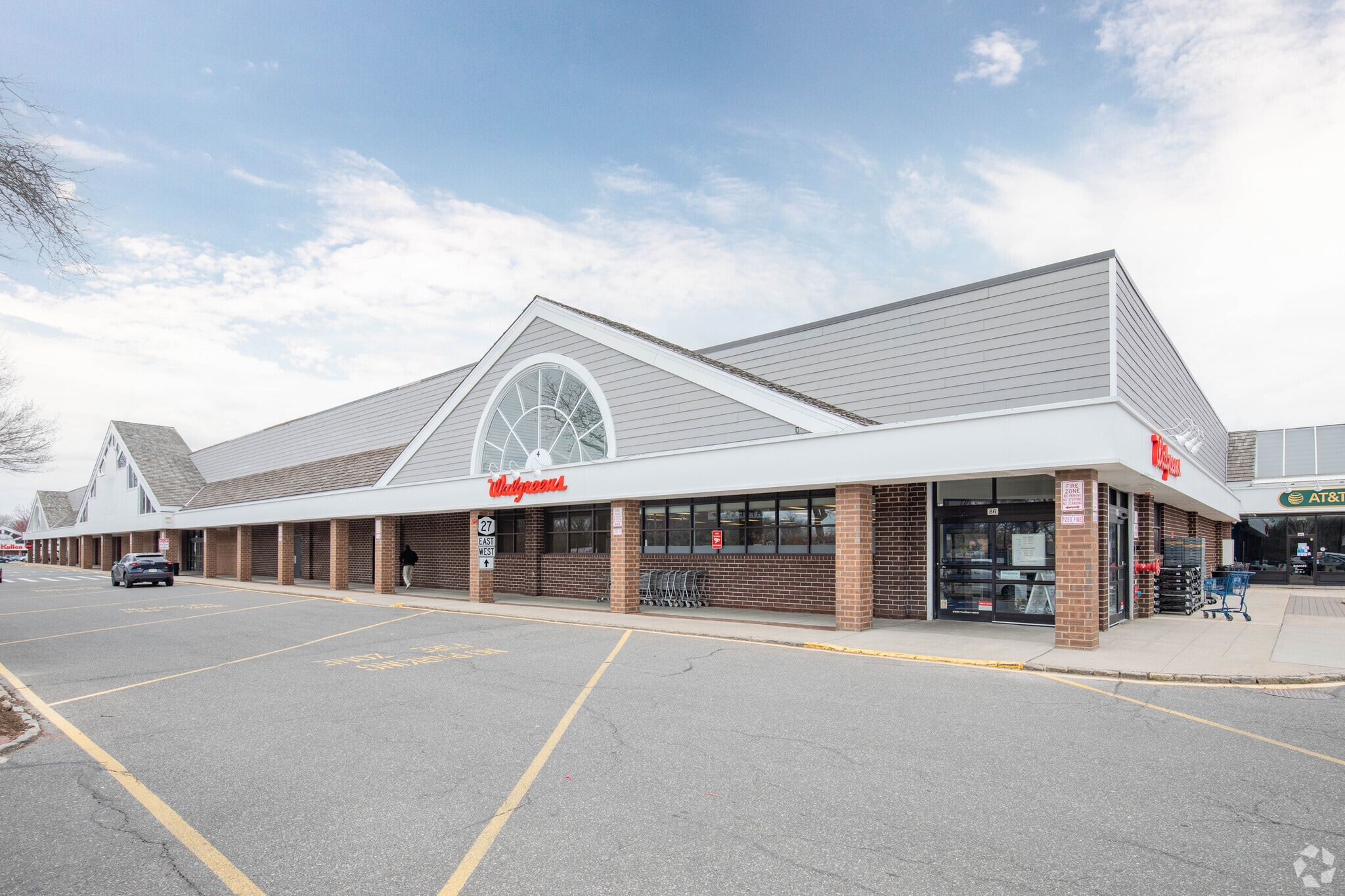 1527-2044 Montauk Hwy, Bridgehampton, NY for lease Primary Photo- Image 1 of 6