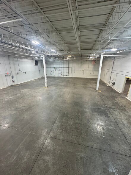 25 Styertowne Rd, Clifton, NJ for lease - Building Photo - Image 2 of 4