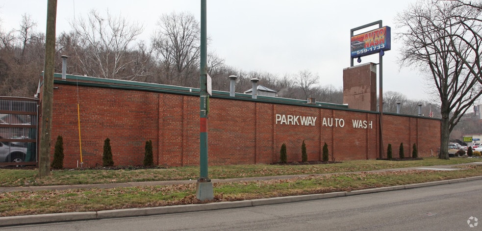 3330 Central Pky, Cincinnati, OH for sale - Building Photo - Image 2 of 2