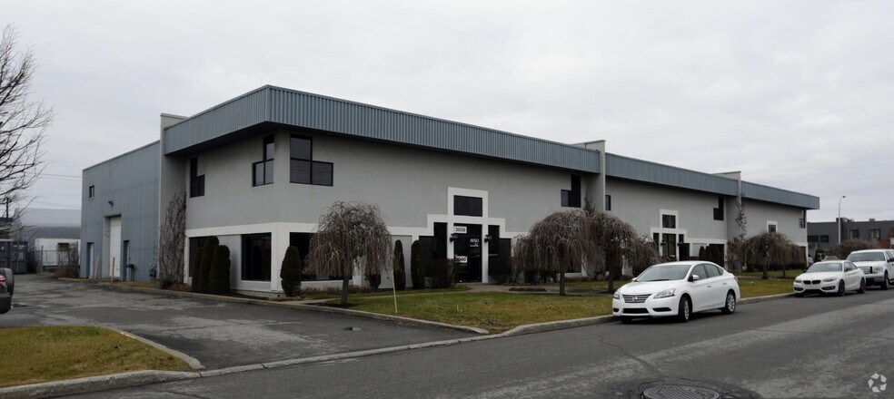 3040-3070 Rue Peugeot, Laval, QC à vendre - Photo principale - Image 1 de 1