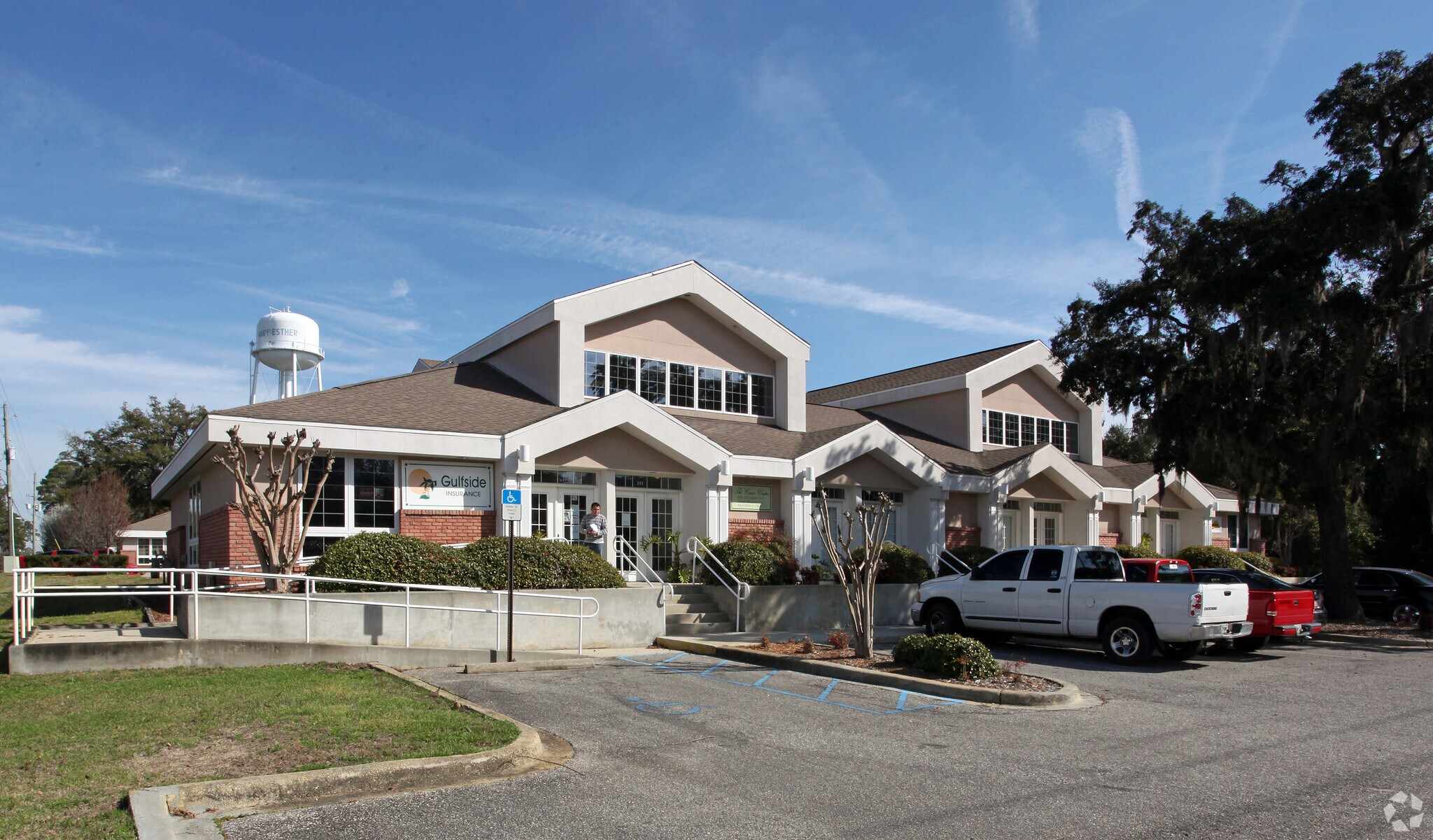 124 E Miracle Strip Pky, Mary Esther, FL à louer Photo principale- Image 1 de 24