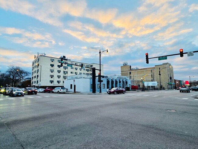 More details for 2201 W Howard St, Chicago, IL - Retail for Lease