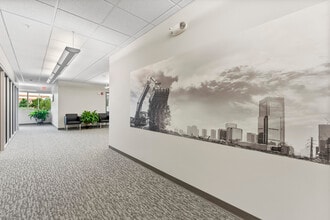 14 Plaza Dr, Latham, NY à louer Photo intérieure- Image 2 de 5