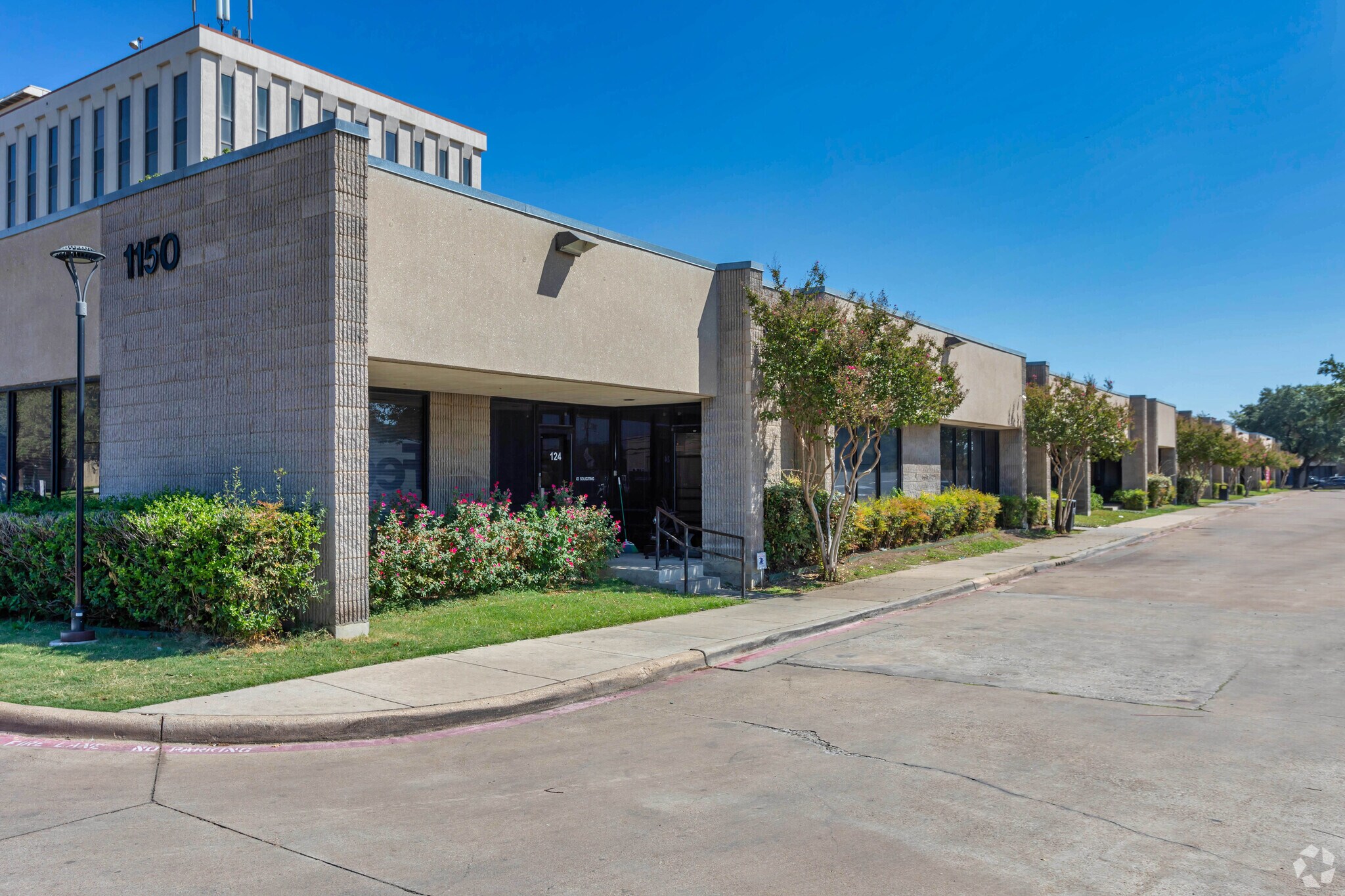 1140 Empire Central Dr, Dallas, TX for lease Building Photo- Image 1 of 7