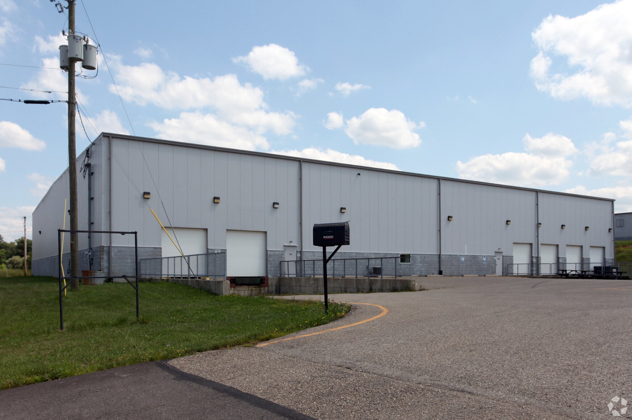60791 Southgate Parkway, Byesville, OH for lease Primary Photo- Image 1 of 3